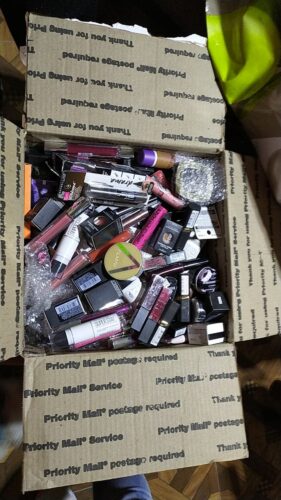 Caja de 100 cosméticos photo review
